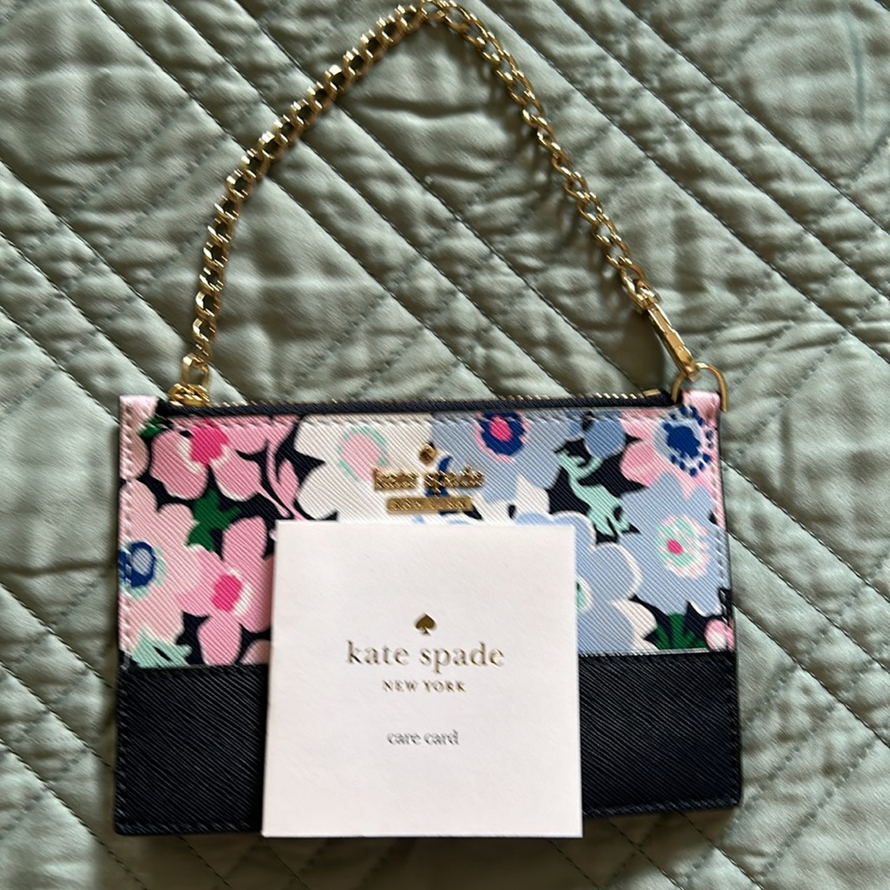 NWOT kate spade ♠️ Wristlet